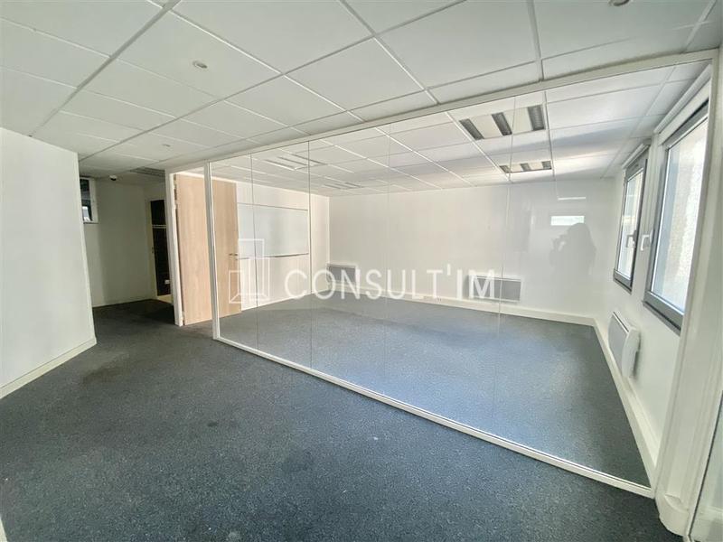 Bureau - 109 m²