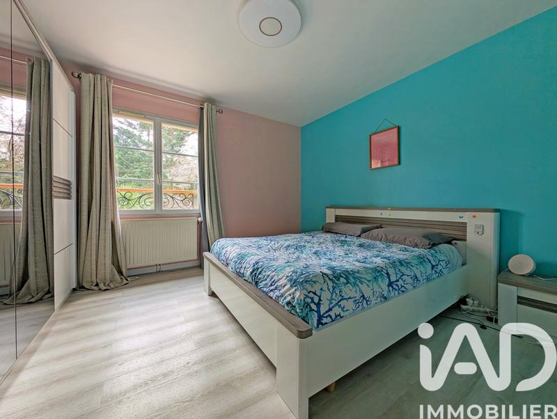 Maison - 195 m² - 9 pièces