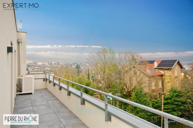 Appartement - 96 m² - 4 pièces