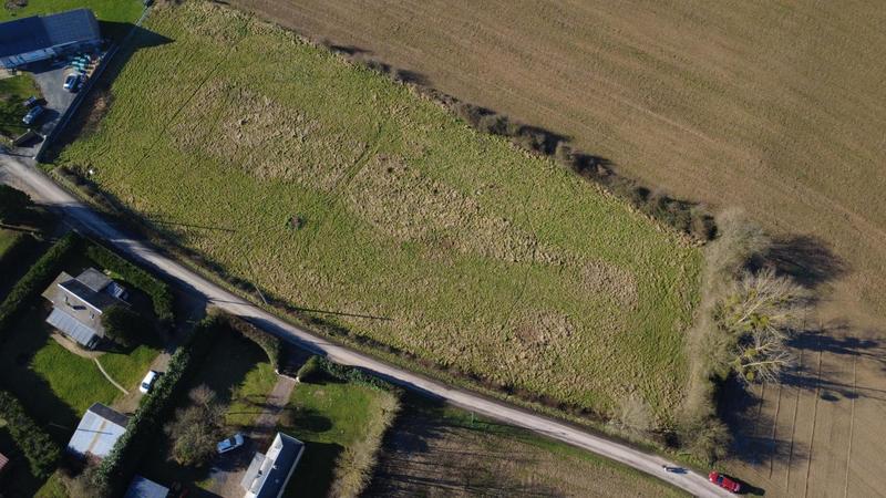 Terrain constructible - 1 780 m²