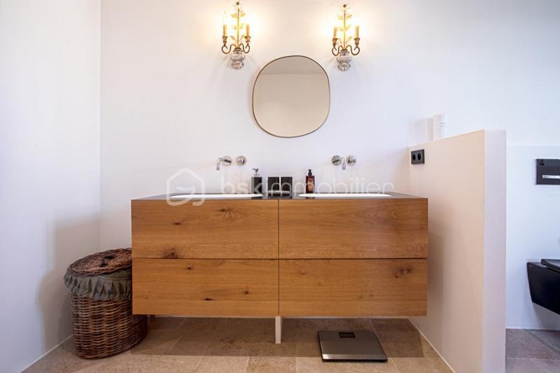 Villa - 210 m² - 5 pièces