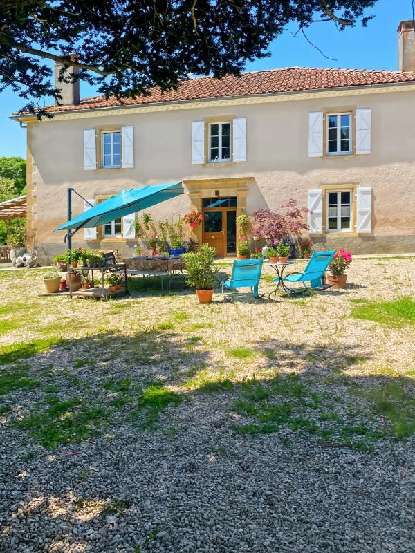 Maison - 295 m² - 6 pièces