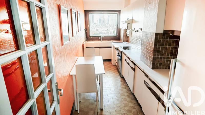 Appartement - 99 m² - 5 pièces