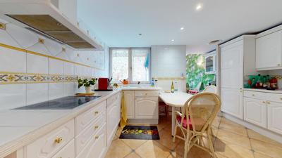 Duplex - 204 m² - 6 pièces