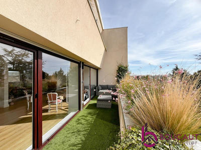 Appartement - 141 m² - 7 pièces