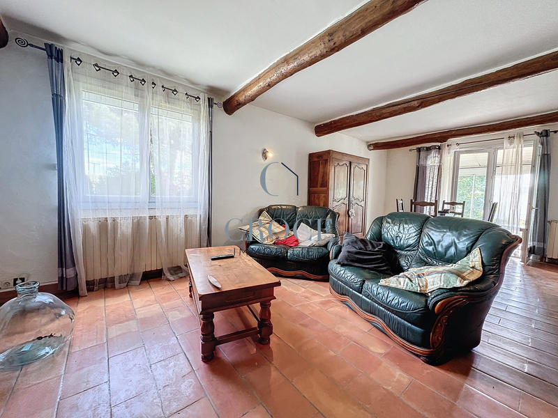 Maison traditionnelle - 236 m² - 9 pièces