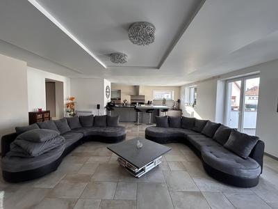 Maison contemporaine - 191 m² - 5 pièces