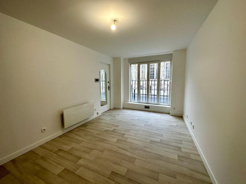 Bureau - 23 m² - 1 pièce