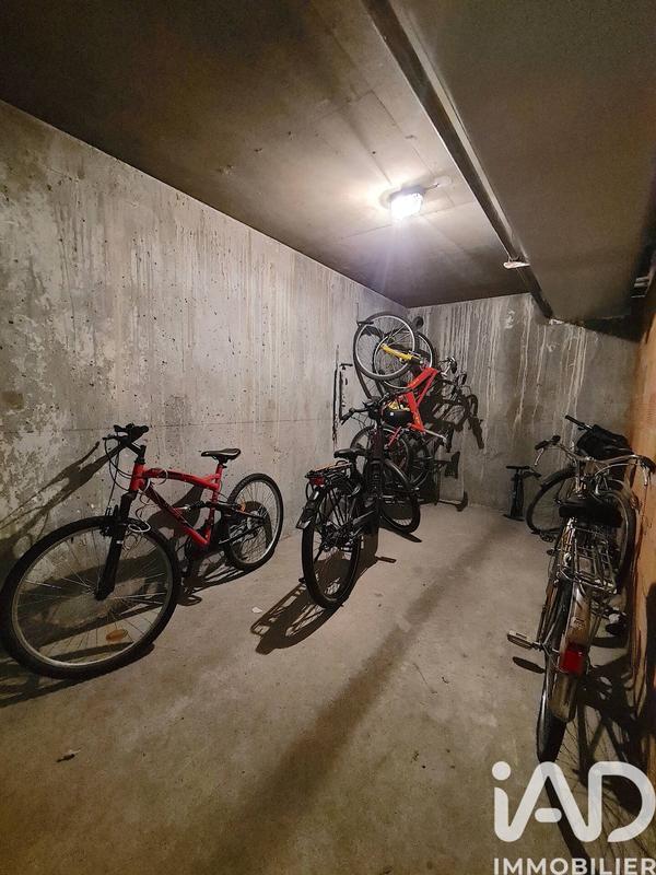 Immeuble - 25 m² - 1 pièce