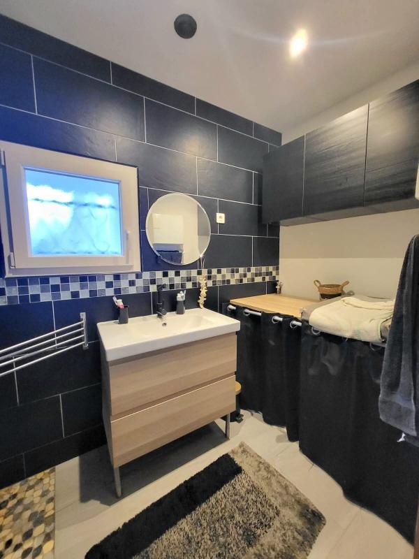 Maison en pierre - 218 m² - 6 pièces