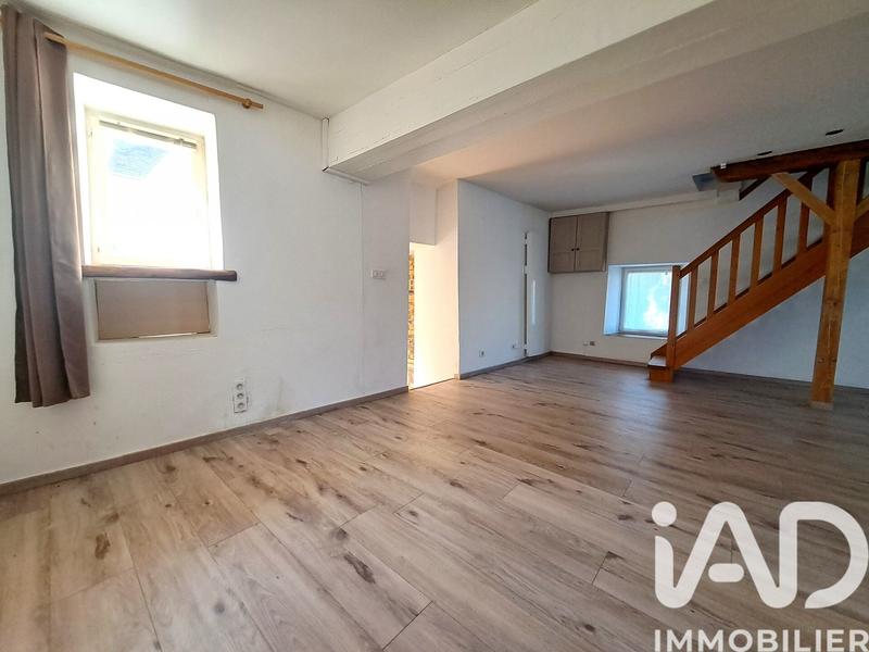 Maison - 98 m² - 5 pièces