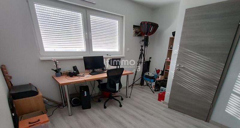 Maison - 102 m² - 5 pièces