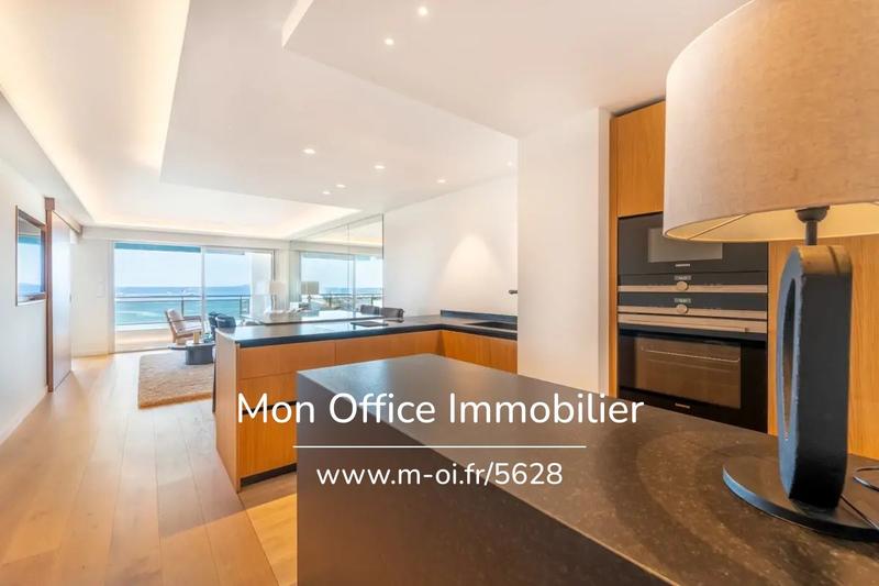 Appartement - 85 m² - 3 pièces