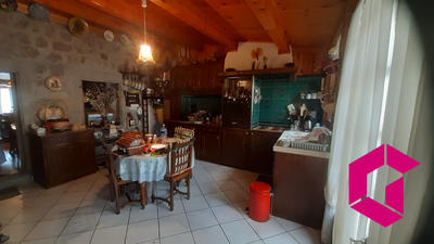 Maison - 100 m² - 6 pièces