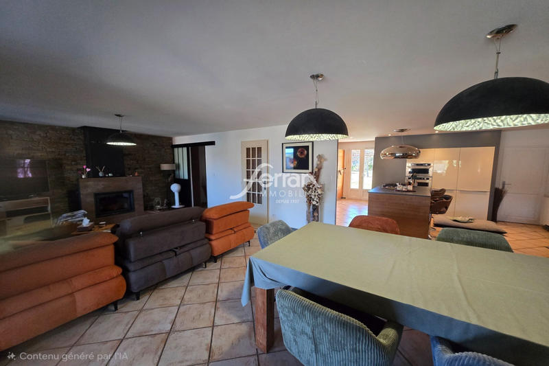 Maison - 170 m² - 5 pièces