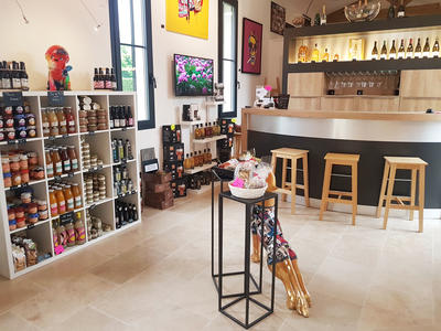 Saumane Arts &amp; Vin