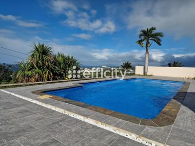 Maison - 168 m² - 4 pièces