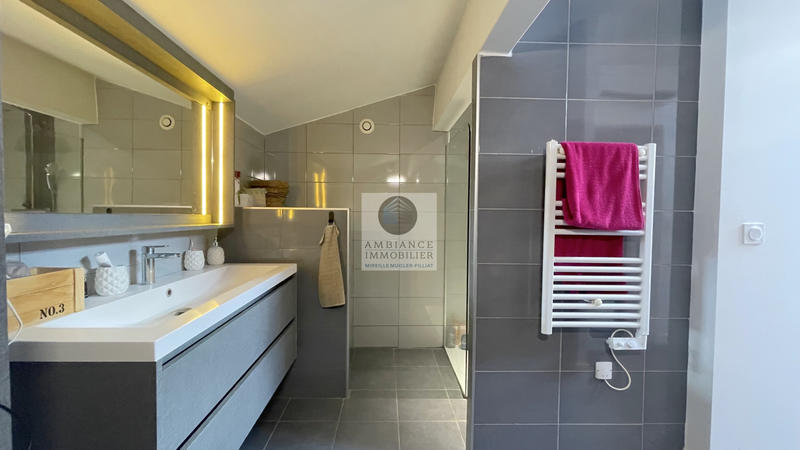 Appartement - 170 m² - 7 pièces