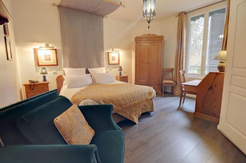 Maison de maîtres - 576 m² - 26 pièces