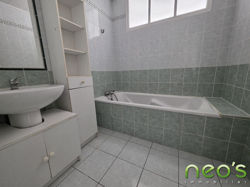 Maison - 166 m² - 9 pièces