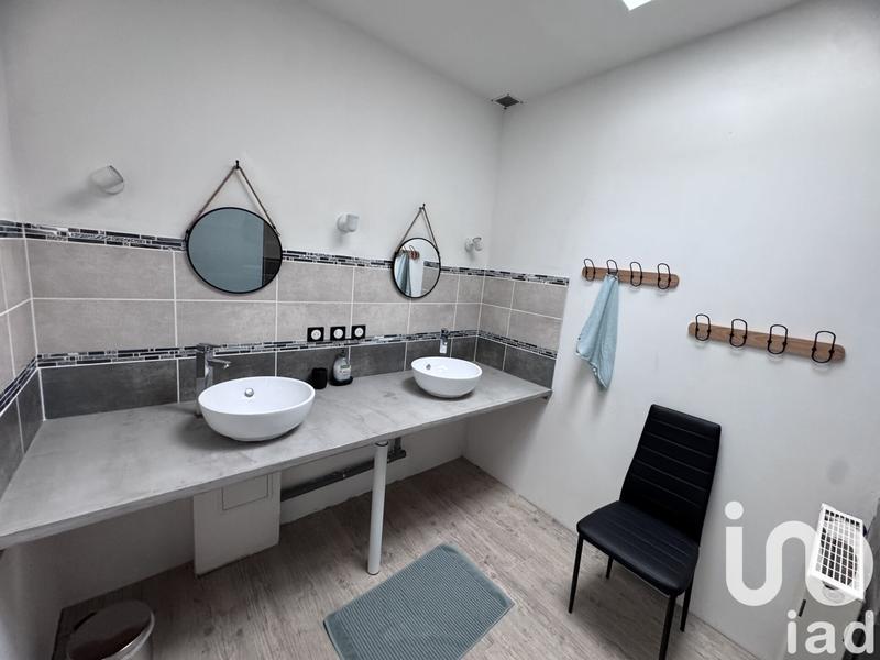 Maison - 235 m² - 6 pièces