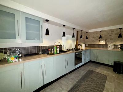 Maison - 93 m² - 5 pièces