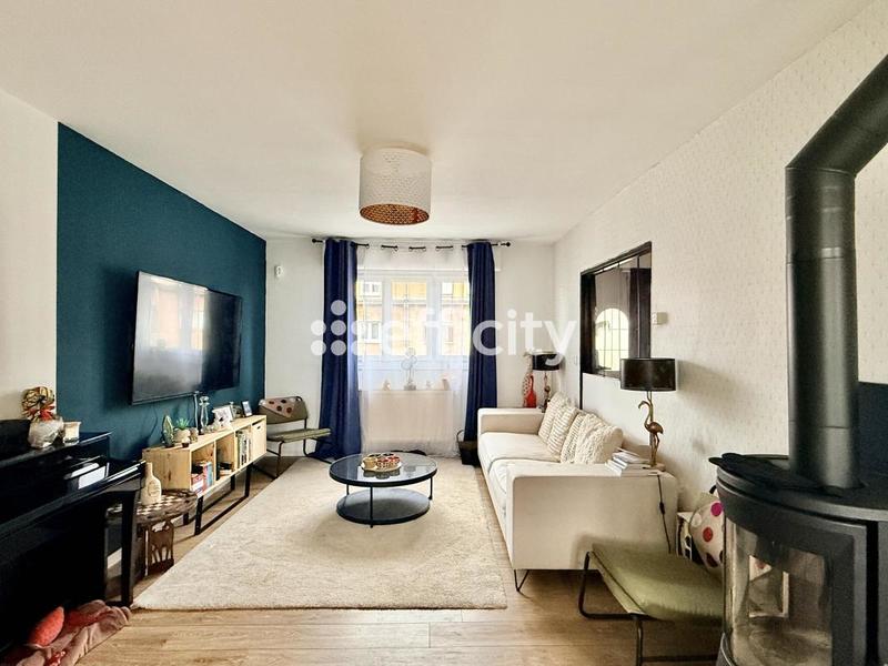 Maison - 91 m² - 5 pièces