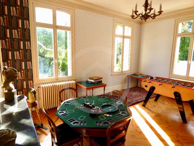 Manoir - 320 m² - 12 pièces