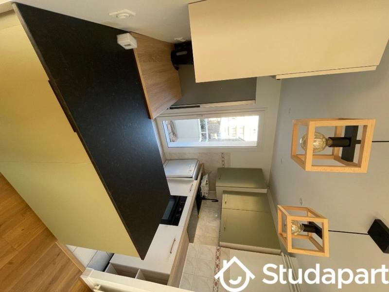 Chambre - 11 m² - 1 pièce