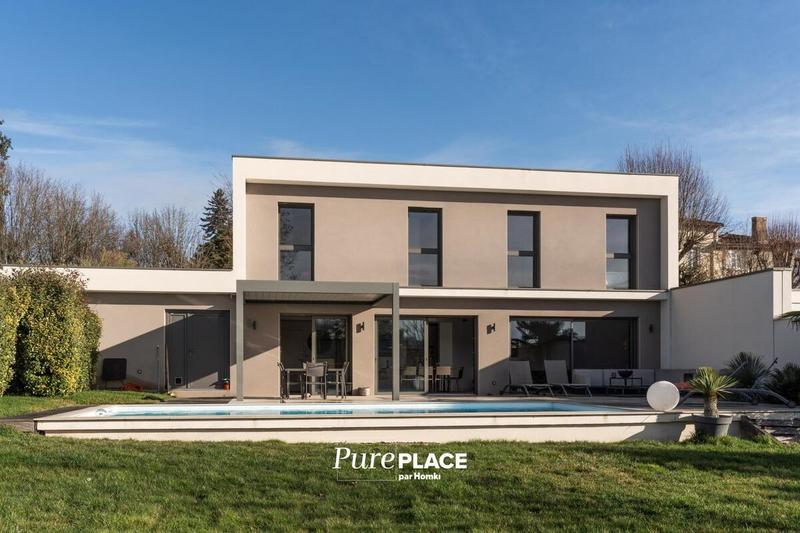 Maison - 162 m² - 6 pièces