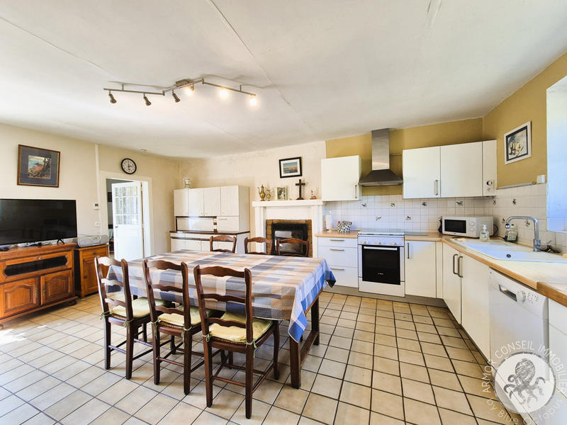 Maison - 103 m² - 4 pièces