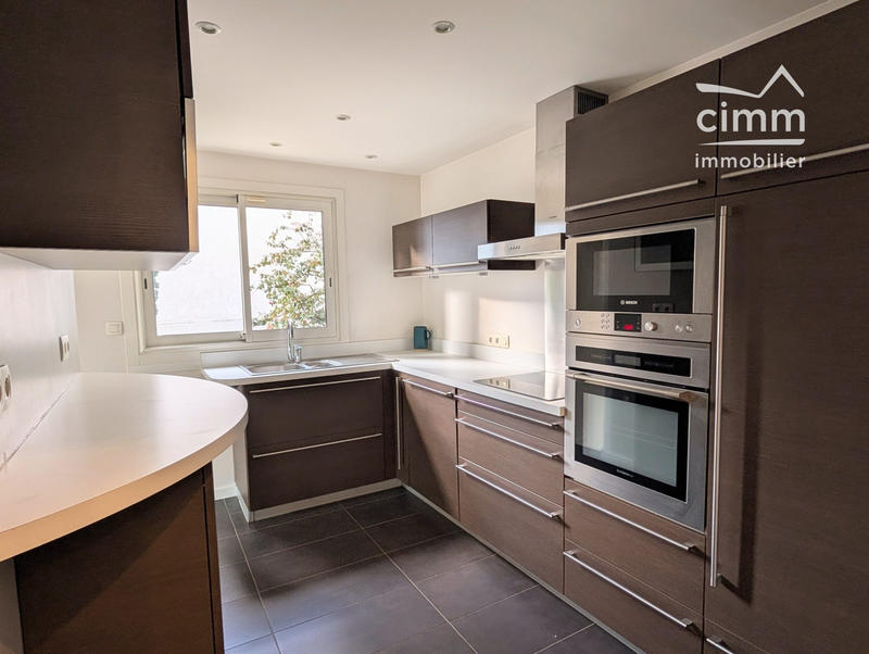 Maison - 110 m² - 4 pièces