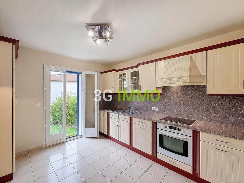 Maison - 110 m² - 6 pièces