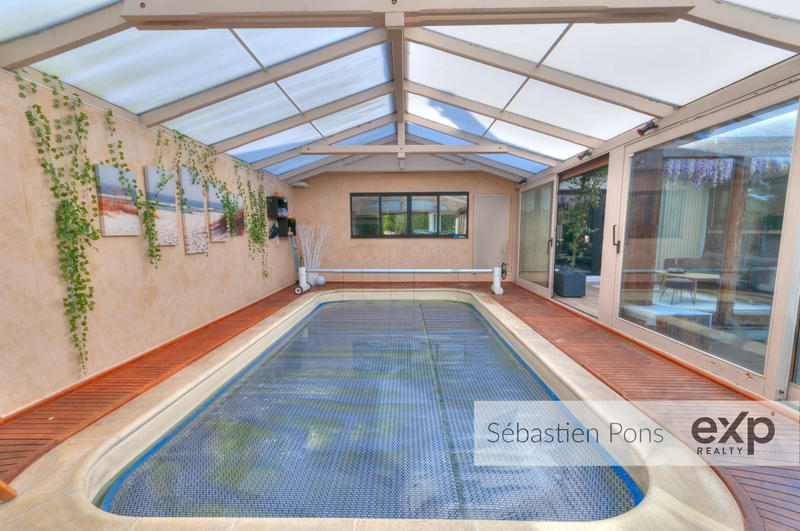 Maison - 177 m² - 7 pièces