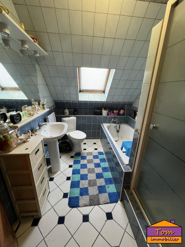 Maison - 102 m² - 6 pièces