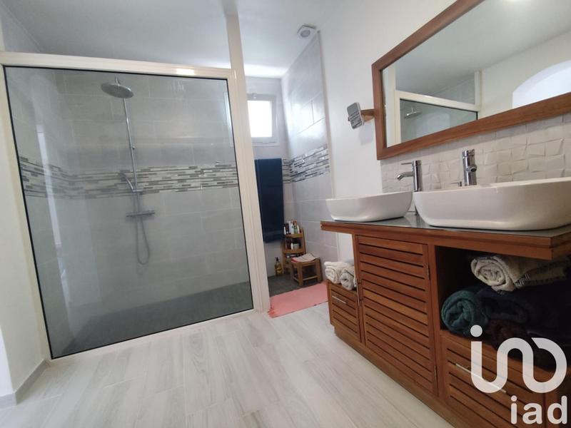 Maison - 200 m² - 5 pièces