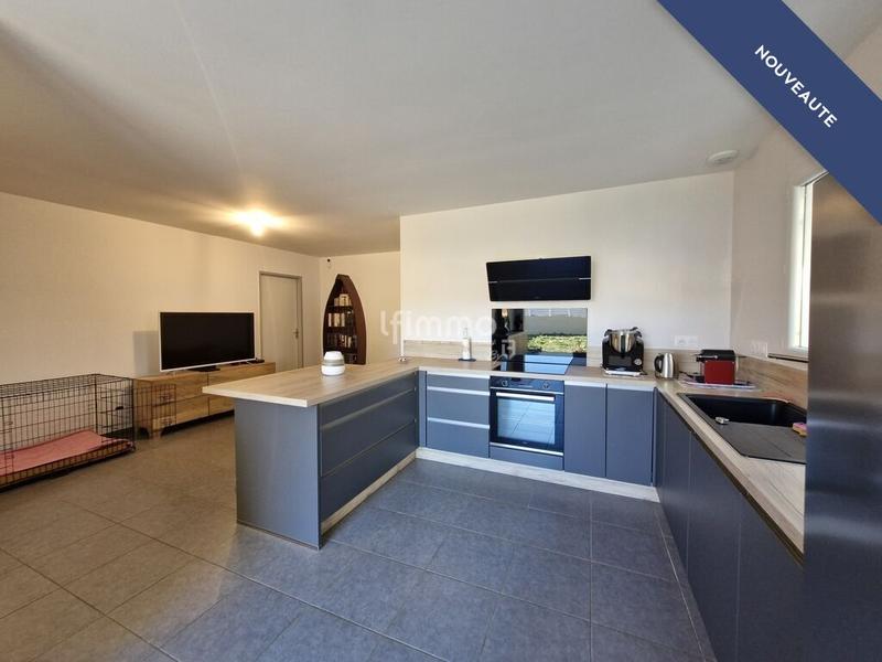 Maison - 90 m² - 4 pièces