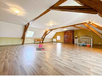 Maison - 258 m² - 6 pièces