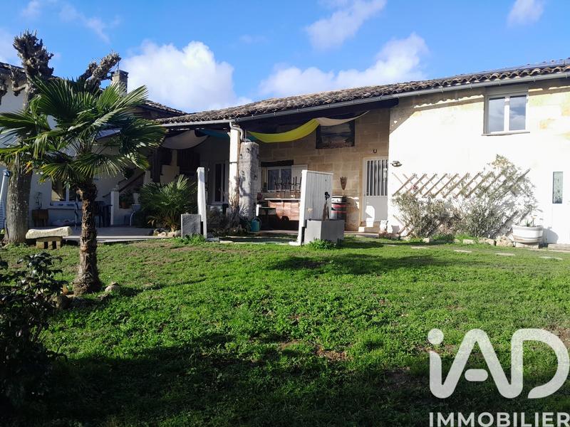 Maison - 203 m² - 10 pièces