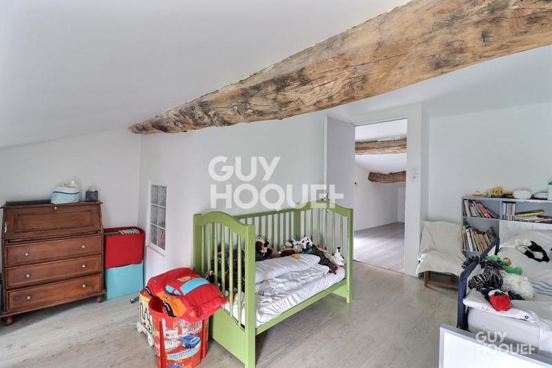 Maison - 216 m² - 7 pièces