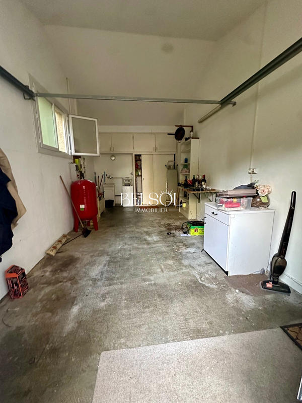 Maison - 205 m² - 6 pièces