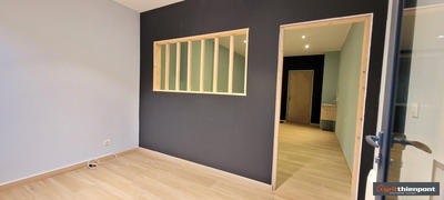 Local commercial - 30 m² - 2 pièces