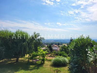 Maison - 98 m² - 4 pièces