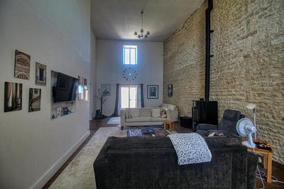 Maison - 256 m² - 6 pièces