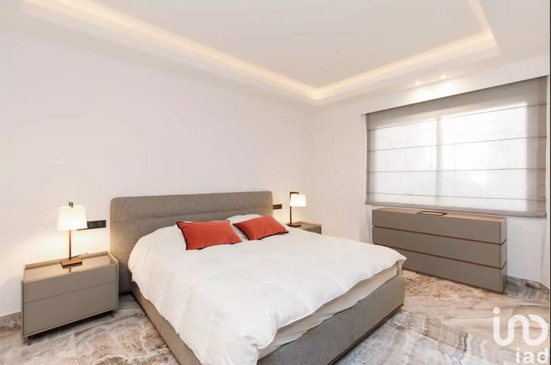 Appartement - 220 m² - 4 pièces