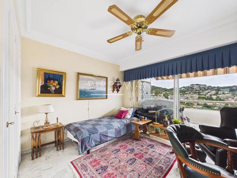 Appartement - 80 m² - 3 pièces