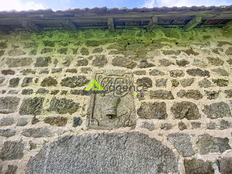 Propriété - 141 m² - 6 pièces