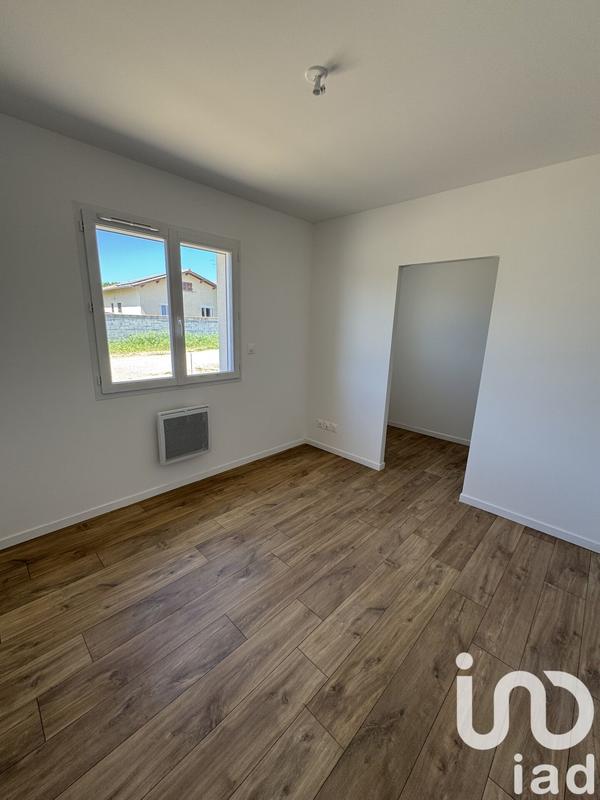 Maison - 99 m² - 5 pièces