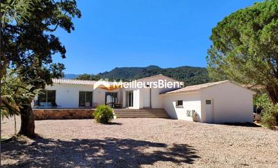 Villa - 94 m² - 4 pièces