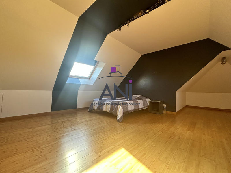 Maison - 170 m² - 7 pièces